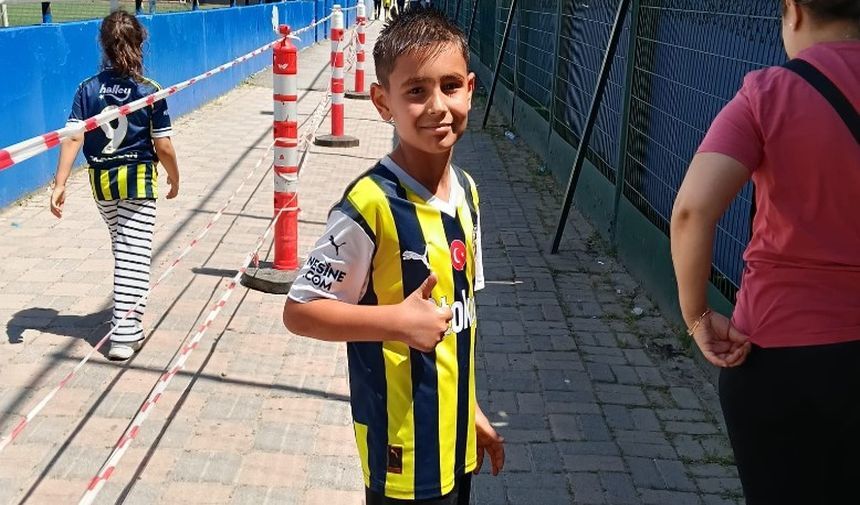 Sandıklı'nın Gelecek Vaat Eden Yıldızı: Mustafa Özdayı'ndan Fenerbahçe Seçmelerinde Şov!