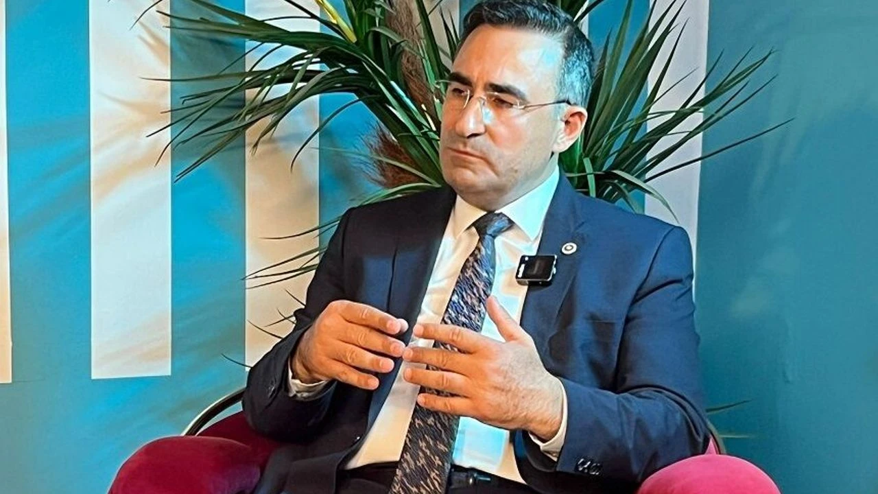 Arslan, “3300 çalışanı olan hastaneden 4 kişi gözaltında!”