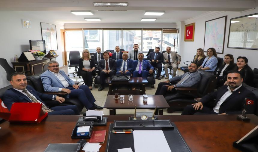 MHP İl Yönetimi AK Parti’yi Ziyaret Etti