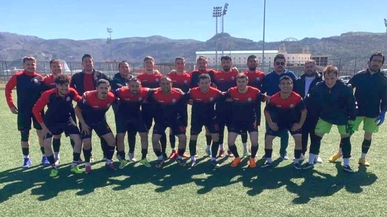 ERKMENSPOR-4  İHSANİYE BELEDİYESPOR-1