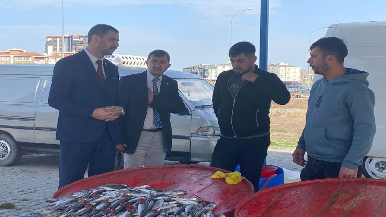 İYİ PARTİ'NİN BAŞKAN ADAYI YAĞCI'DAN ESNAFA DESTEK ZİYARETİ
