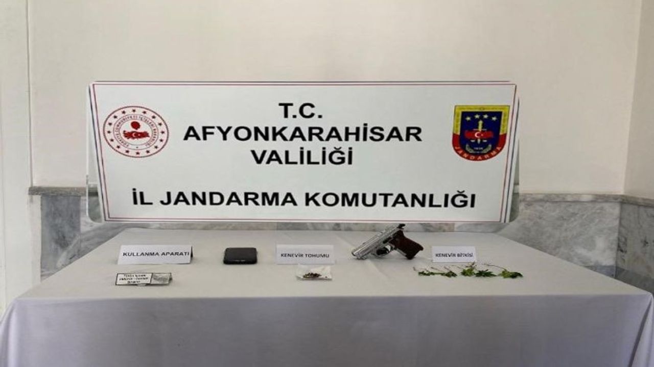 UYUŞTURUCU İLE KURUSIKI TABANCA ELE GEÇİRİLDİ