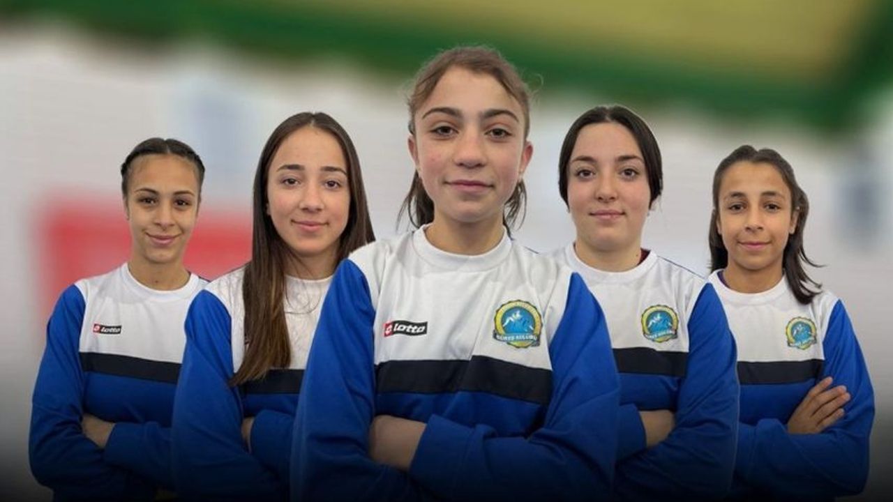 AFYON'DAN 5 GÜREŞÇİ KIZIMIZ MİLLİ TAKIM KAMPINA DAVET EDİLDİ