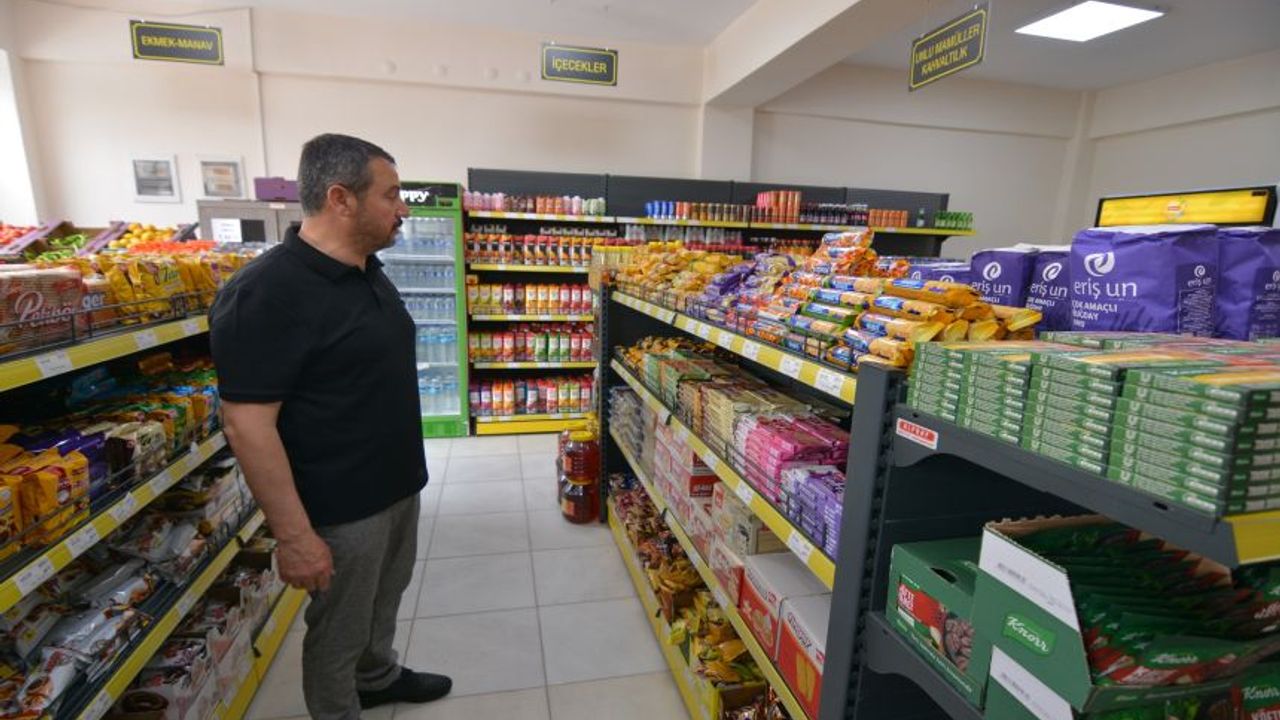 BAŞKAN ÖZTAŞ'TAN TOKİ MARKET DENETİMİ.