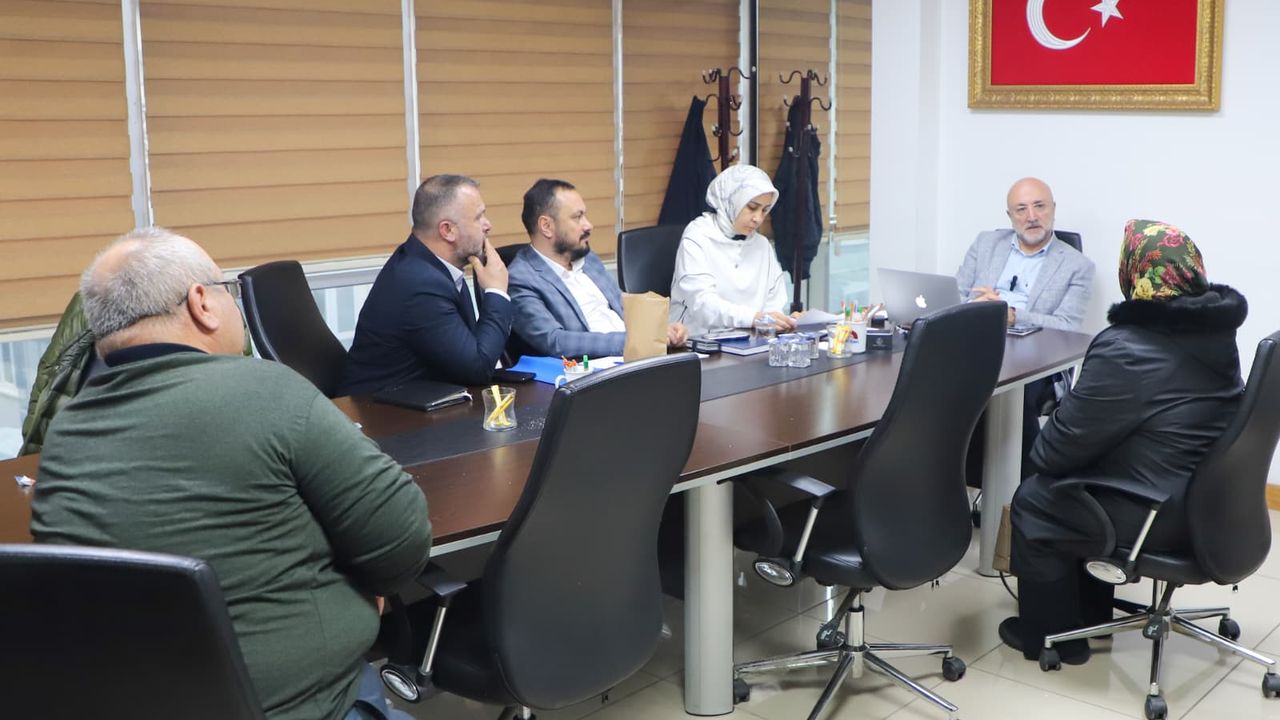 AK Parti’de Halk Günü Buluşmaları Sürüyor