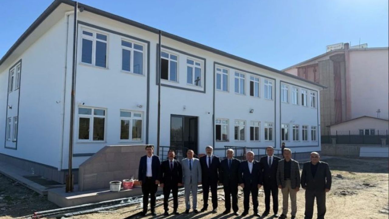 Özkaya Hayırseverlere Seslendi, “Eğitime Yapılan Yatırım Geleceğe Yapılan Yatırımdır"