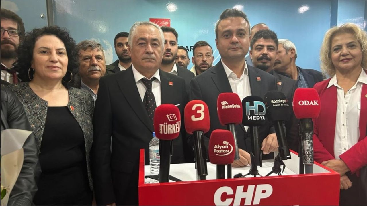 CHP Yeni İl Başkanı Hasan Karadeniz Görevi Devraldı