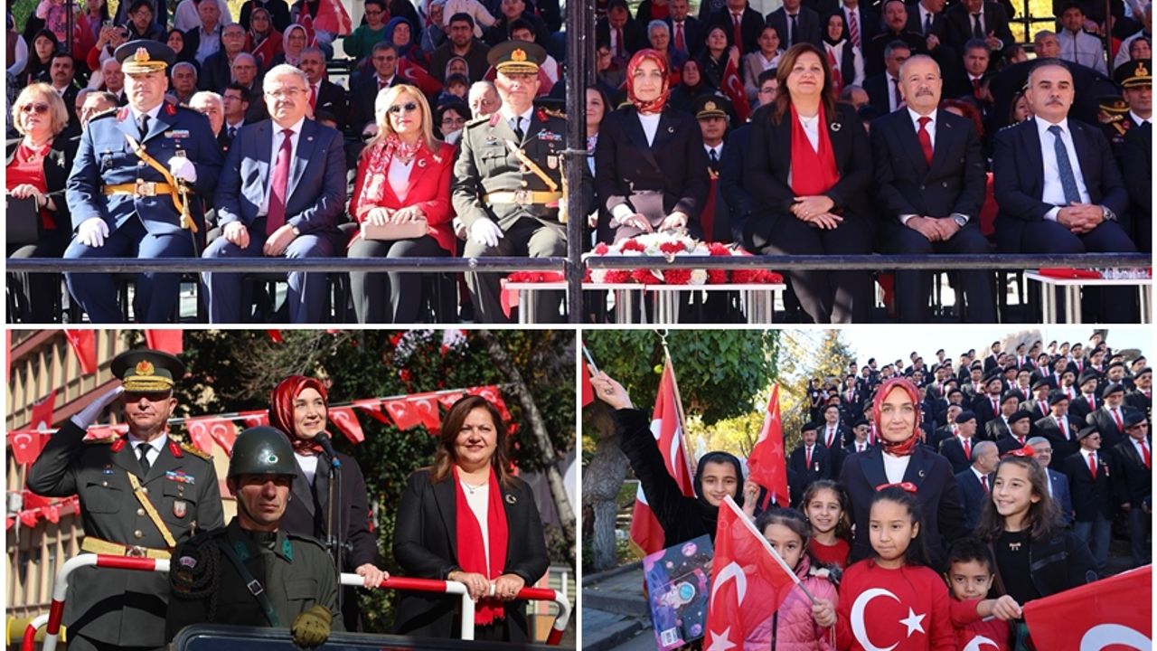 Cumhuriyet Meydanında Tören Geçekleştirildi