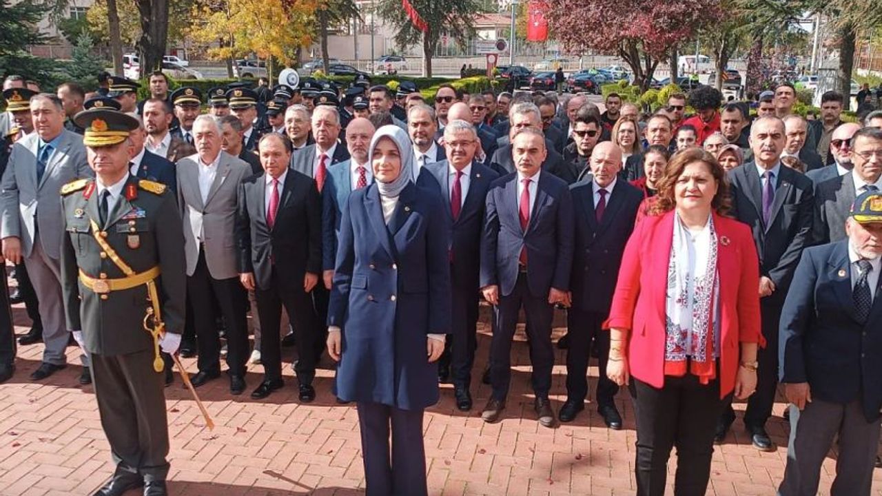 Cumhuriyetimizin 102'inci Yıl Dönümünü Gururla Kutlanıyor