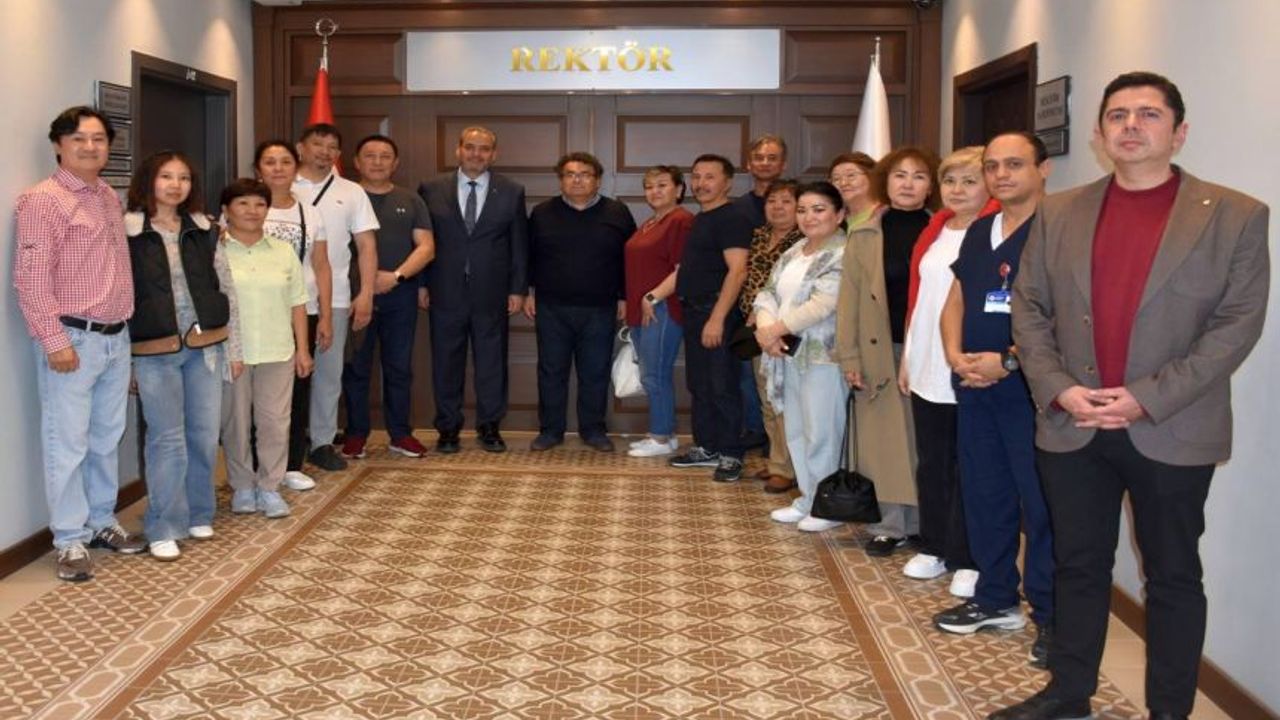 Kazakistanlı Sağlık Turizmi Temsilcilerinden AFSÜ’ye Ziyaret
