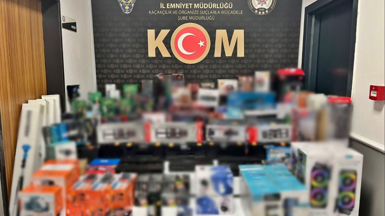 Polis Gümrük Kaçağı Eşya Ele Geçirdi