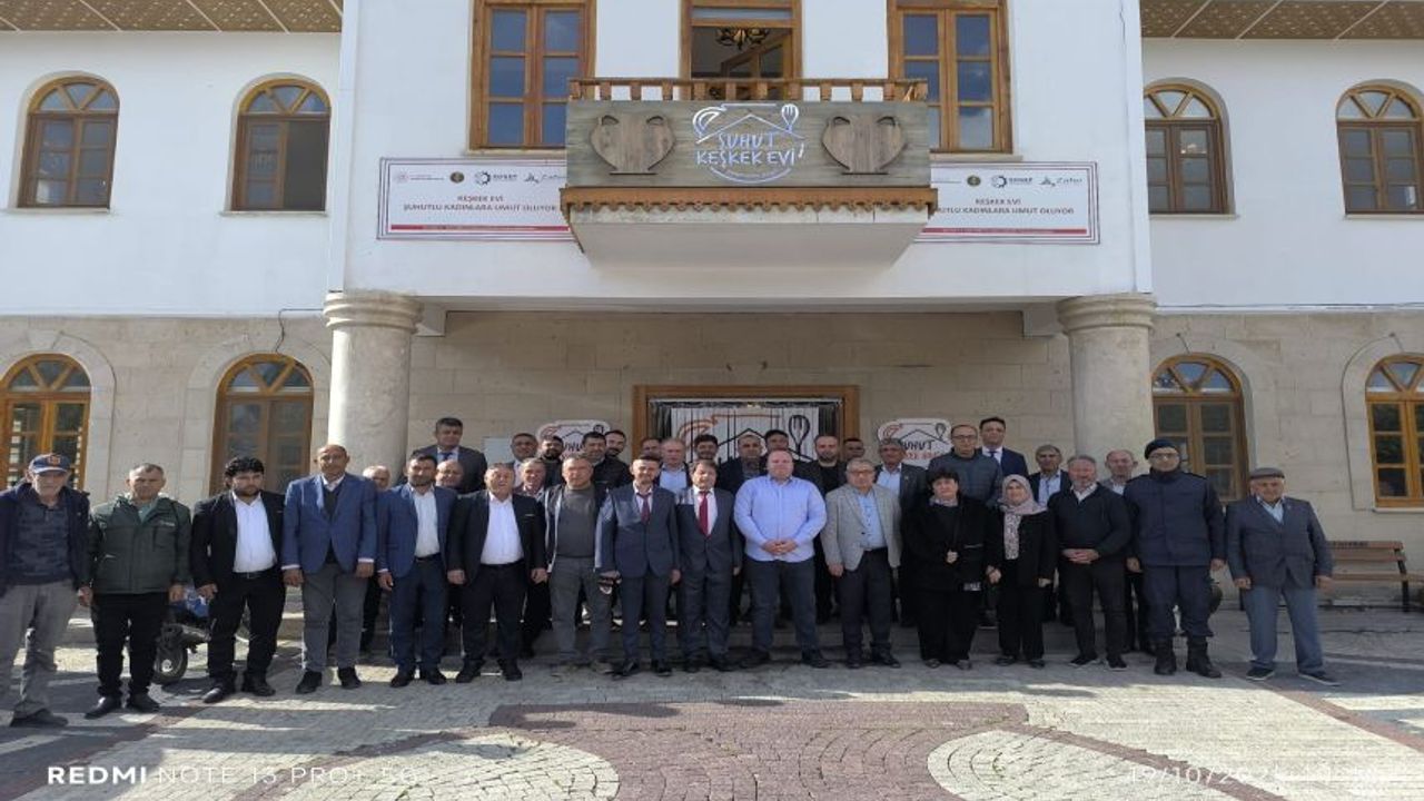 Şuhut’ta 19 Ekim Muhtarlar Günü Törenle Kutlandı