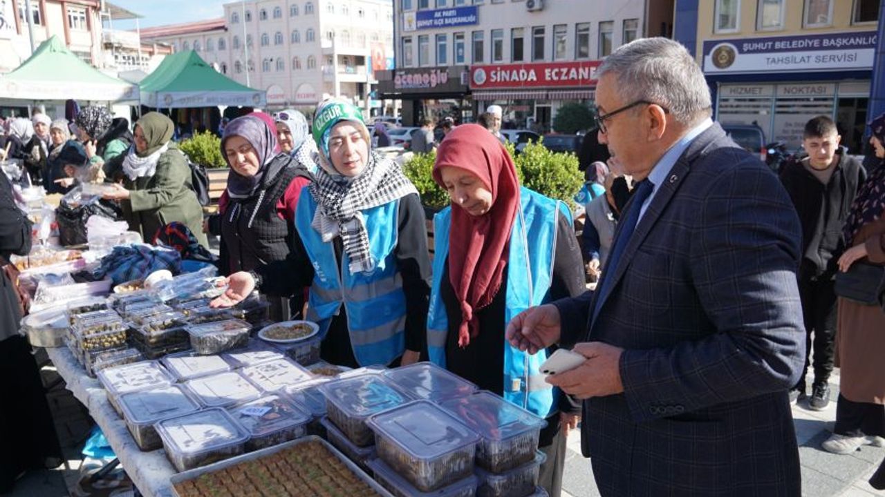 Şuhut’ta Gazze İçin Yardım Kermesi Düzenlendi