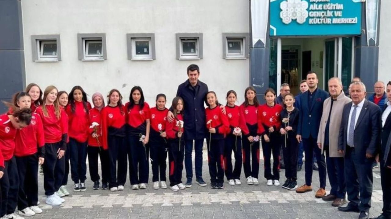 Taşoluklu Sporcular Ödüllendirildi