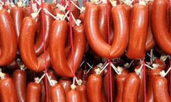 AFYON’DA SAHTE SUCUK ÜRETEN 4 FİRMA DAHA AÇIKLANDI