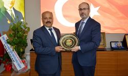 DİNAR TSO'DAN İL SAĞLIK MÜDÜRÜ DR. HAKKI ÖZTÜRK'E ZİYARET