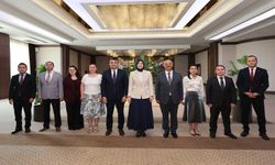 GÖREV YERLERİ DEĞİŞEN VALİ YARDIMCILARI VE KAYMAKAMLAR İÇİN VEDA