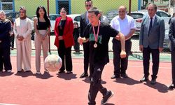 ÖZEL BİREYLERİN HÜNERLERİ AYAKTA ALKIŞLANDI