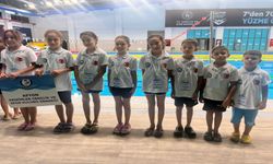YÜZME SPORCULARIMIZ DERECELERLE DÖNDÜLER