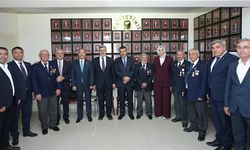 BAKAN TEKİN MUHARİP GAZİLERLE BİR ARAYA GELDİ
