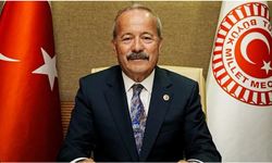 “Cumhuriyetimize ve milli değerlerimize sahip çıkmalıyız”