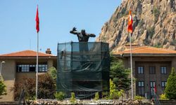 AFYON’UN SİMGESİ UTKU ANITI RESTORE EDİLİYOR