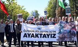 AKÜ'de Filistin'e Destek Yürüyüşü