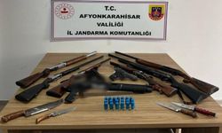 Jandarma Ruhsatsız Silahlar Ele Geçirdi