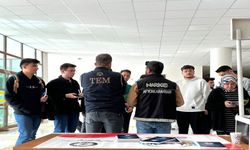 Polis 17 Bin Üniversite Öğrencisini Bilgilendirdi