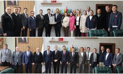 Sandıklı Belediye Başkanı Öztaş’a Belediye Personellerinden Anlamlı Hediye