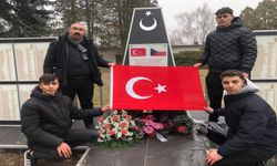 Avrupa’da Bulunan Afyonkarahisar Meslek Lisesi Öğrencilerinden Şehitlerimize Vefa