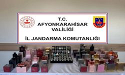 Gümrük Kaçağı Parfüm ve Saat Ele Geçirildi