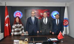 Dr.Öztürk’ten Türk Sağlık-Sen’e Ziyaret