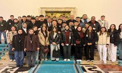 Milletvekili Taytak Sinanpaşa’dan Gelen Öğrencileri Melis’te Ağırladı