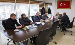 Başkan Şahin'in Yoğun Mesaisi Halkla Buluştu, Teşkilatla İstişare Etti