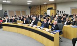 'Emeklinin Ayda Bir Pazar Alışverişi Afyon Belediyesi'nden'