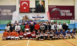 Badminton Yıldızlar Grup Müsabakaları Sona Erdi