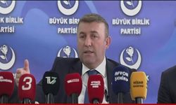 Çağlar, “Şehitlerimizin katillerinin posterleriyle kutlama yapılmasına müsaade edenlere yazıklar olsun”.