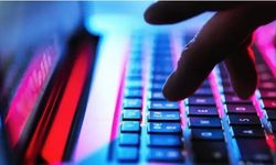 Dinar’da İnternet Kesintisi Hayatı Felç Etti: Esnaf İsyanda