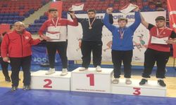 Afyonlu Güreşçiler Yarışmadan Madalya İle Döndü