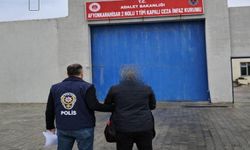 Polis aranan şahsı yakaladı