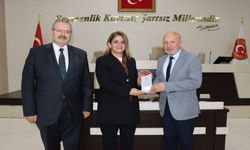 AK Parti Kadın Kollarından İl Genel Meclisi’ne "Hayırlı Olsun" Ziyareti