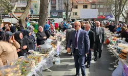 Afyon'da Hayır Çarşısı Açıldı