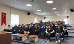 Jandarma Emirdağ’da Öğrencileri Bilgilendirdi