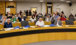 Belediye Meclisi’nde 17 CHP’li üye “İstifa etmiyoruz” dedi, 6 isim imza atmadı!