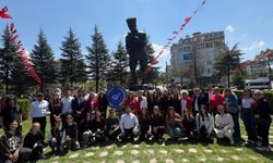 Dernek Başkanları Kocatepe Anıtı’na Çelenk Sundu