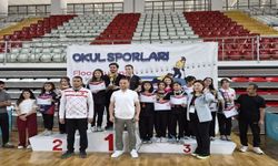 Yunus Emre Ortaokulu Floor Curling Türkiye Şampiyonası’nda Üçüncü Oldu