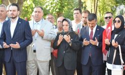 İYİ Parti Genel Merkez Heyeti Hava Şehitliği’ni Ziyaret Etti