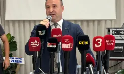 Kahveci: "Bu Bir Değişim Değil, Bayrak Yarışıdır"