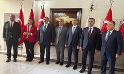 Bakan Kacır'dan Valilik Ziyareti